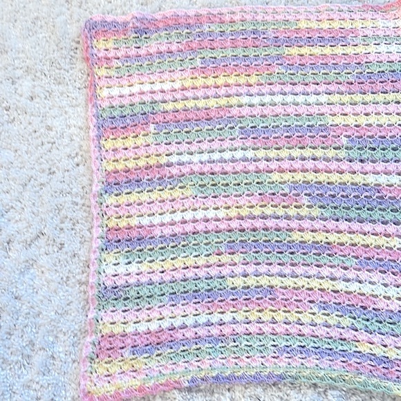 New Hand Crocheted Lap Size Blanket Afghan Pink & Yellow Or Even Baby Handmade - Picture 2 of 6